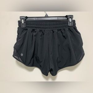 Lululemon Hotty Hot Shorts Black Lined Womens Size 6